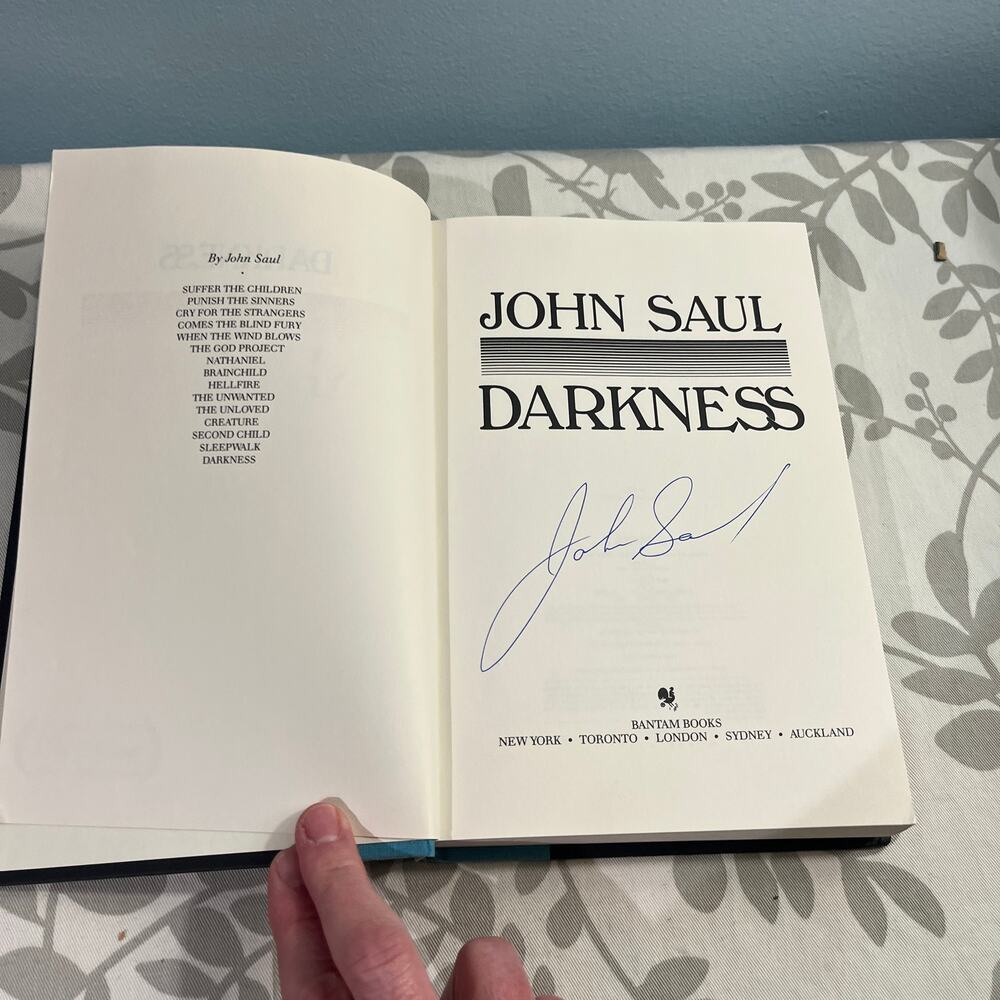 John Saul Darkness 1991 First Printing Hardcover w/ Signature on Title Page